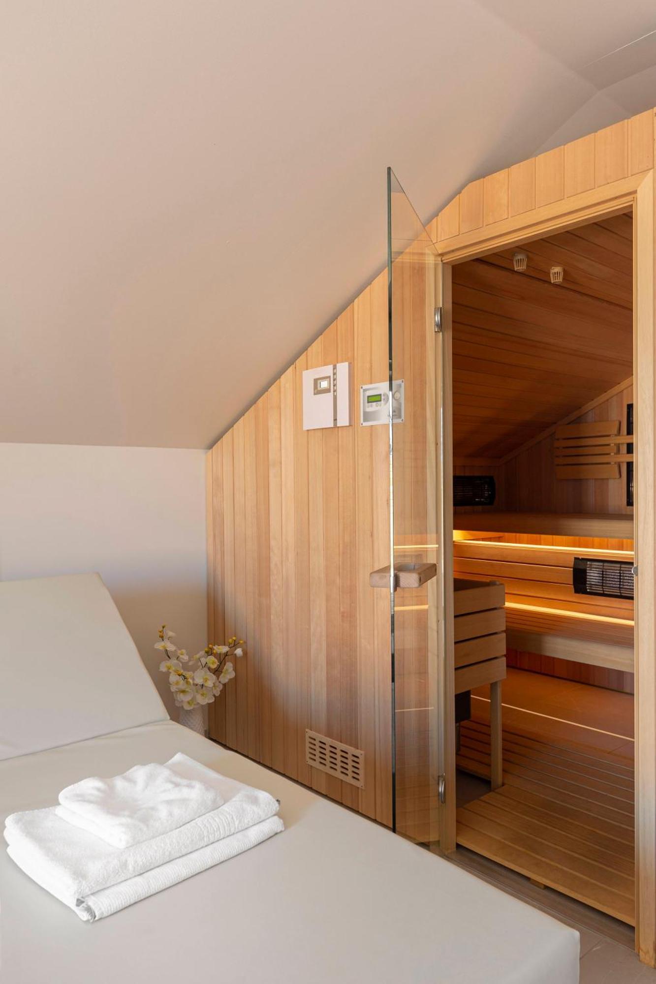 Rooms S Center Slovenske Konjice Exterior foto
