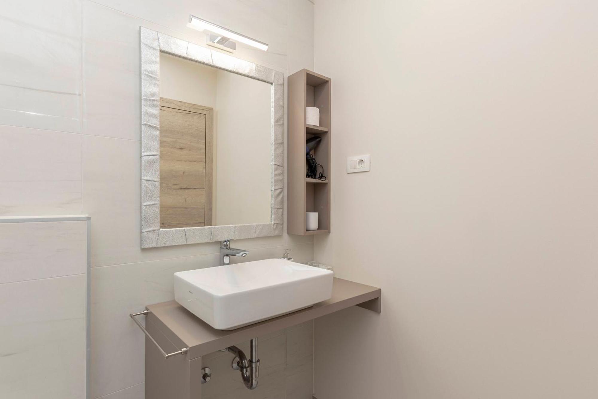 Rooms S Center Slovenske Konjice Exterior foto