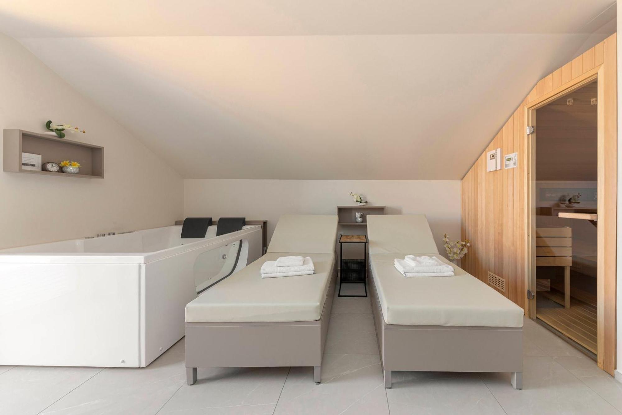 Rooms S Center Slovenske Konjice Exterior foto